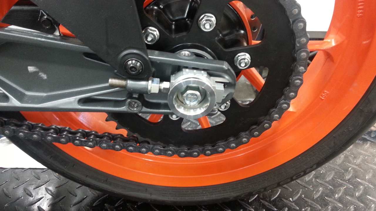 Fast Frank Racing 15+ KTM RC390 Rear Axle Pull Cup